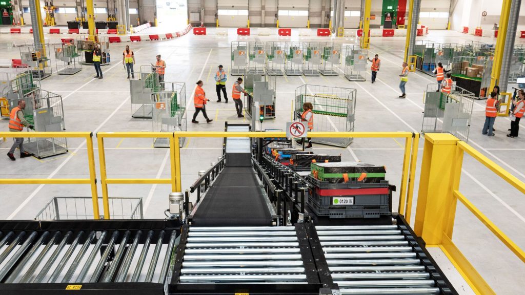 Amazon launches 7 logistics robotics innovations