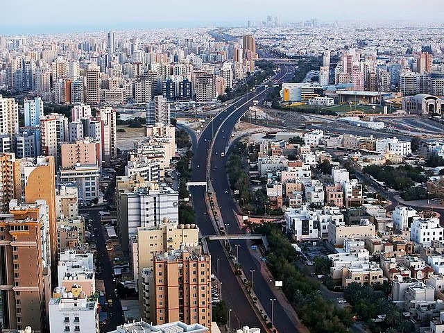 Kuwait enters scorching 13-day heatwave as temperatures hit 52°C