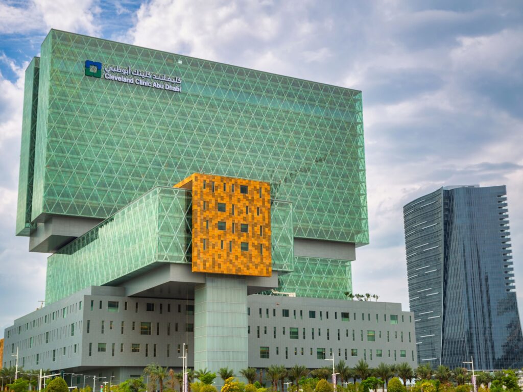Cleveland Clinic Abu Dhabi Uses New, Less Invasive Treatment for Heart Condition – Health