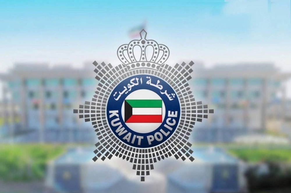 Two expats arrested over insult to security personnel