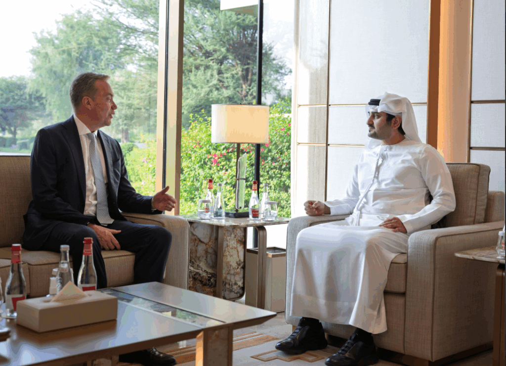 Maktoum bin Mohammed Meets With World Economic Forum President – UAE