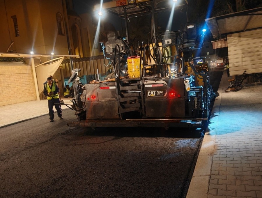 MPW continues maintenance of roads in the district of Yarmouk