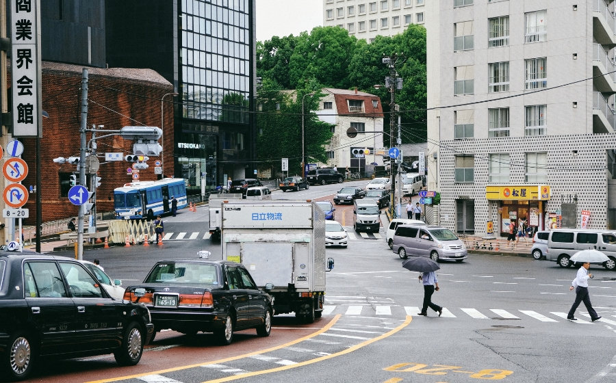 Caught Jaywalking in the UAE? New Law Raises Penalties Up to Dh10,000