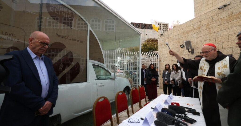 Popemobile transformed into Gaza mobile children’s clinic