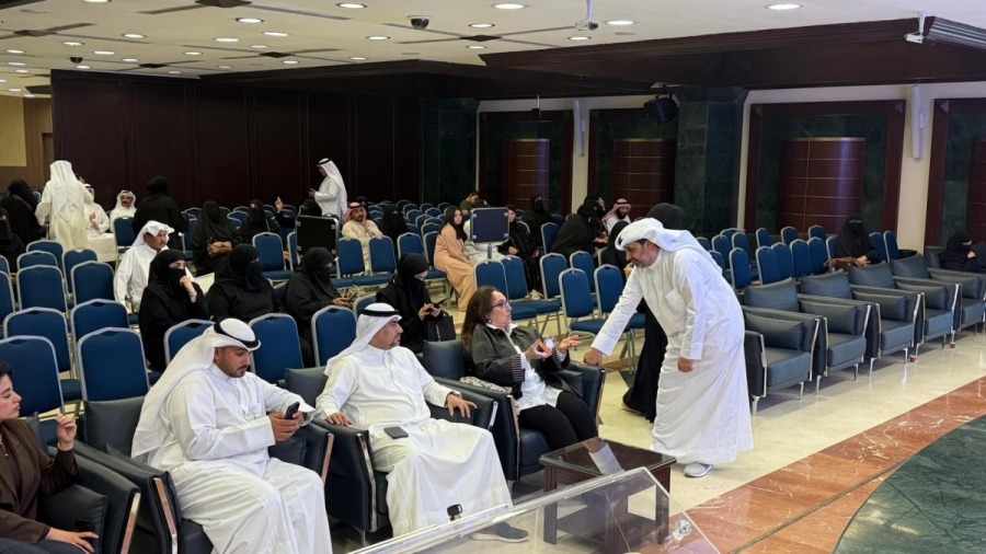 Sheikha Bibi urges women to update housing data as only 600 of 4,000 applications remain active